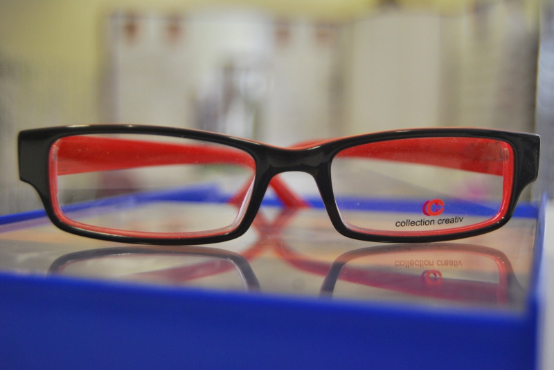 opticien-LE MUY-min_view-sight-lens-frame-optics-spectacles-1141012-pxhere.com